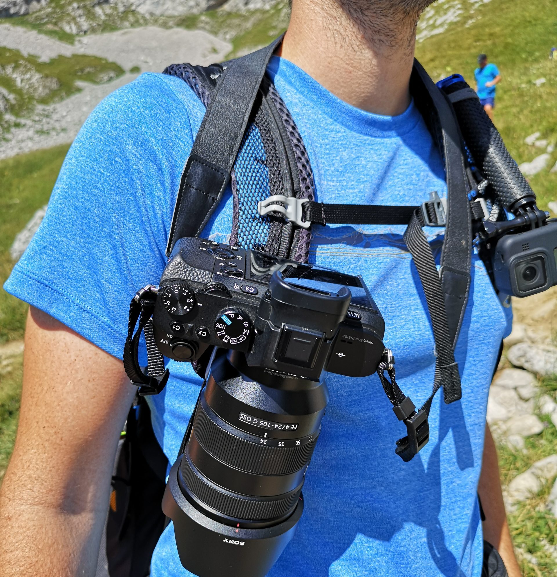 Comment porter son appareil photo - 1/6 - Support Peak Design Capture pour  sangle de sac 