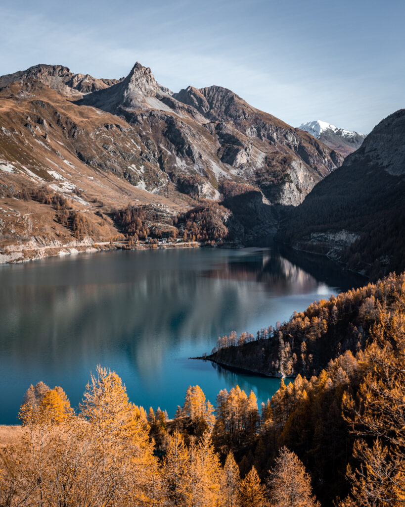 Le lac de Chevril , une pépite de Savoie