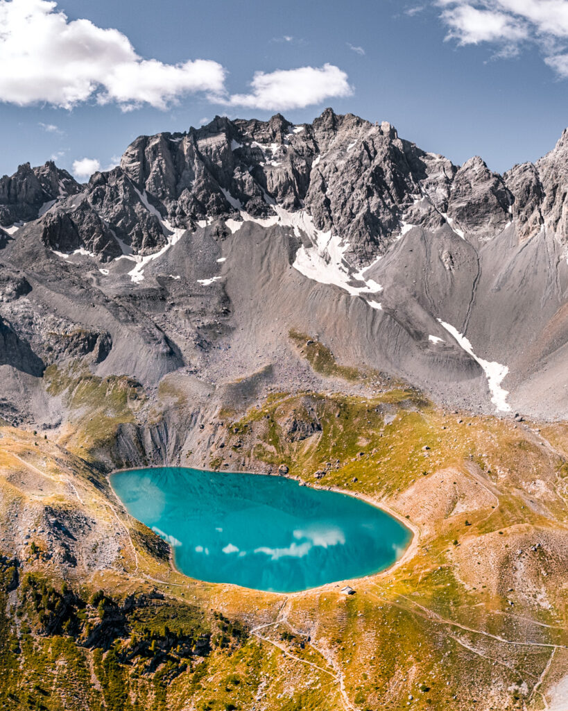 Lac Sainte Anne: l'un des plus beaux lacs des Hautes Alpes