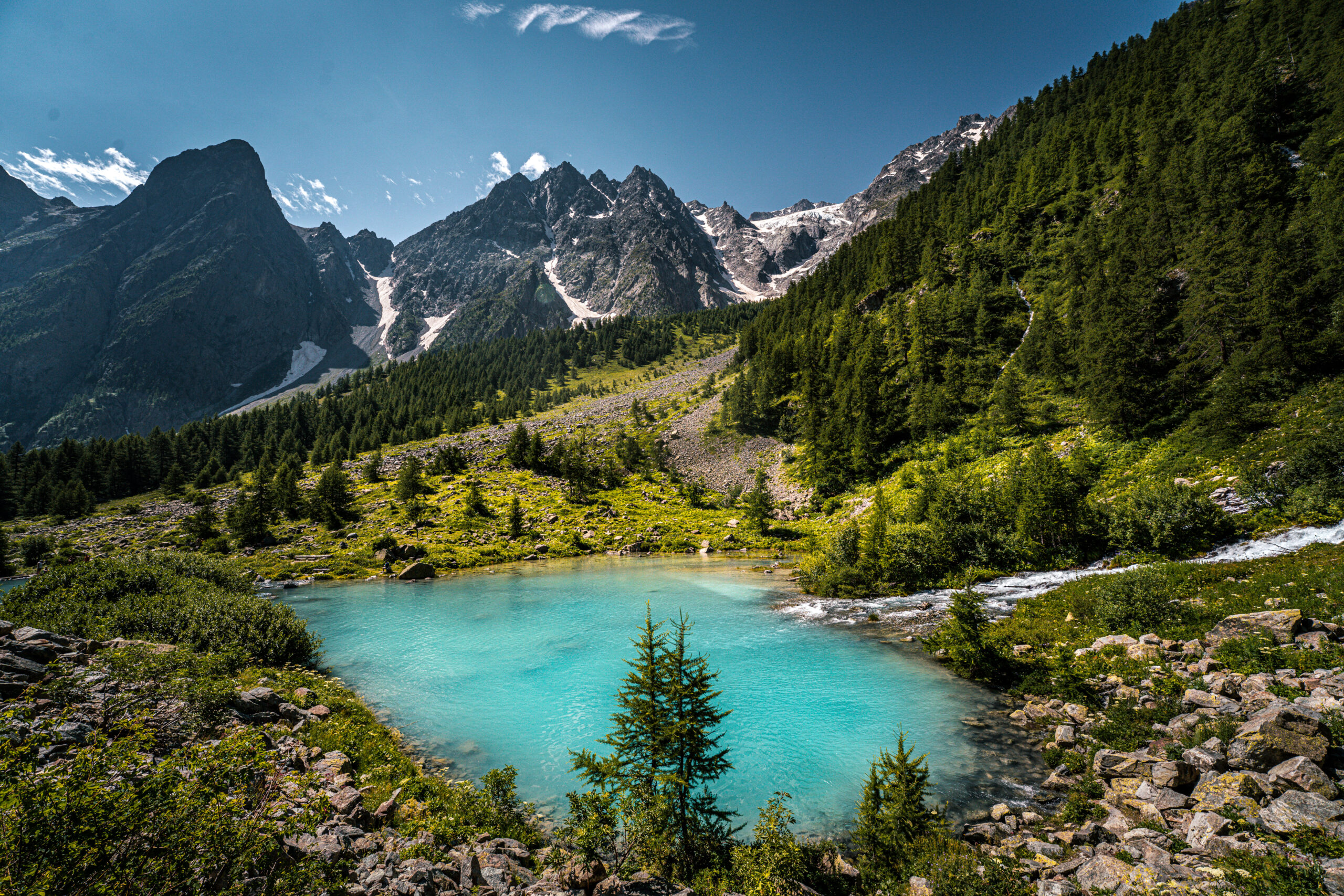 Lac de la douche en été