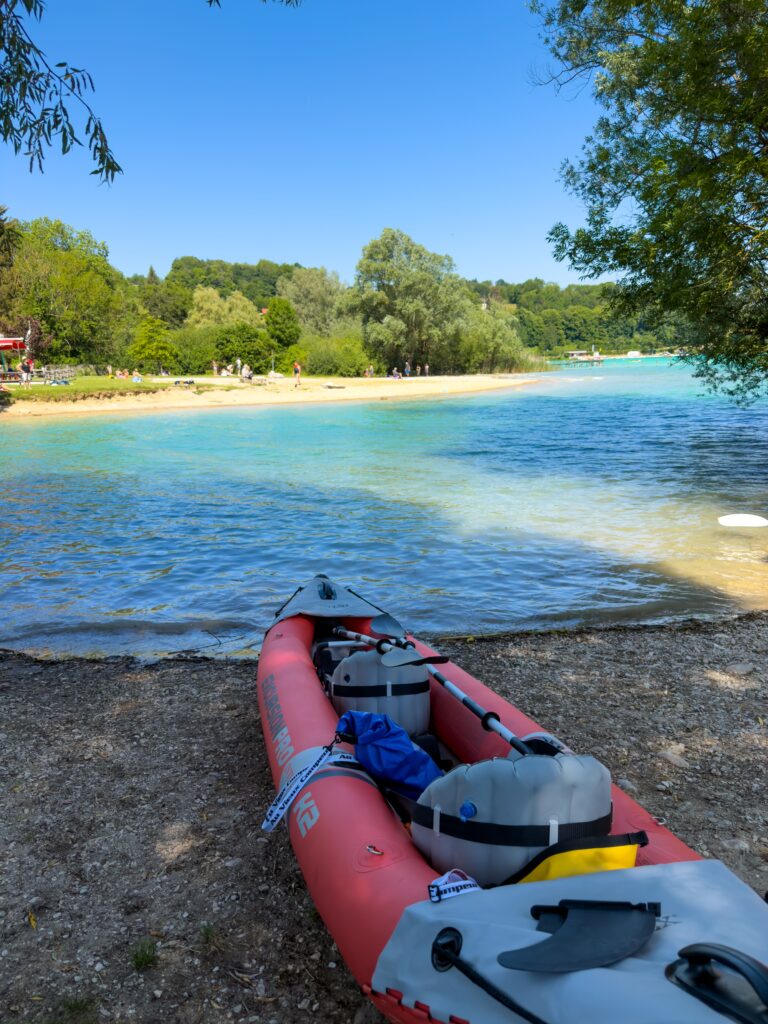 Faire du kayak sur le lac de Paladru