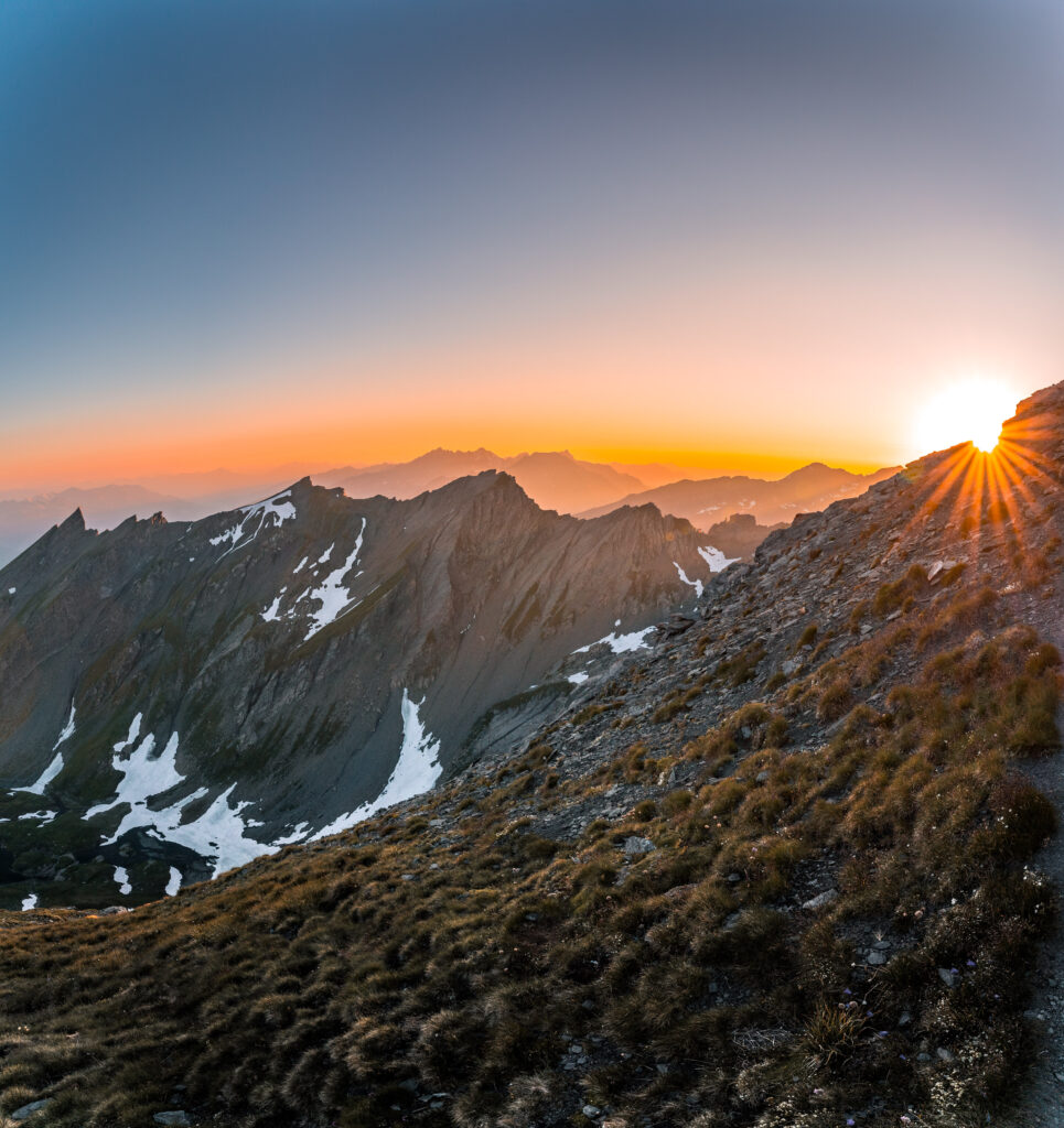 Le soleil se couche depuis lancebranlette